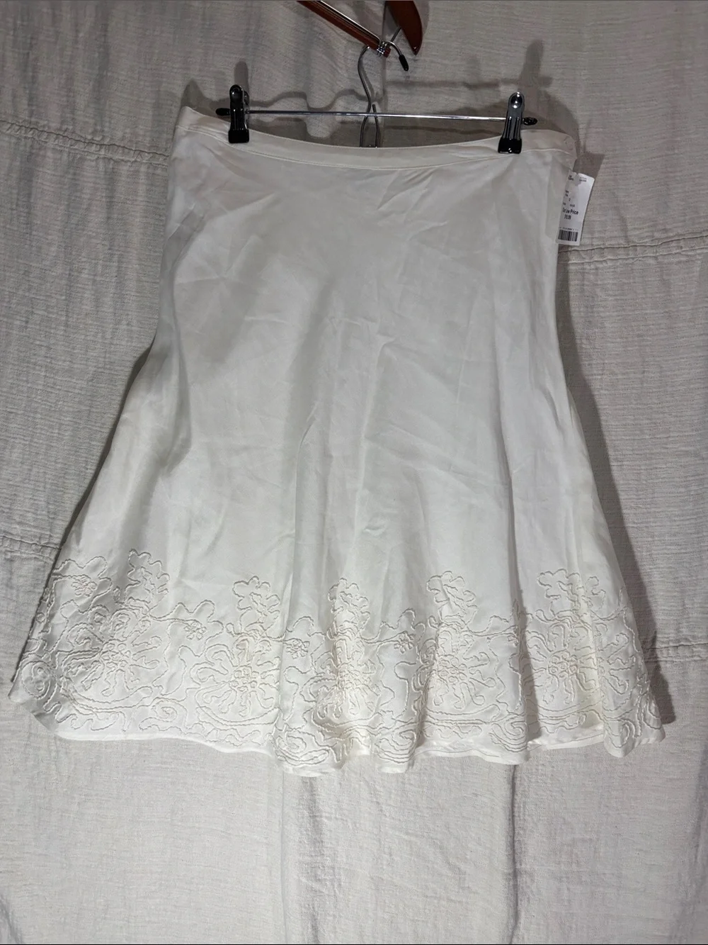 Appraisal Ivory Embroidered A Line Midi Skirt Size 12 Ramie Rayon Blend Lined